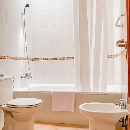 Habitacion Privada + Bano Privado En La Vivienda * コラレホ